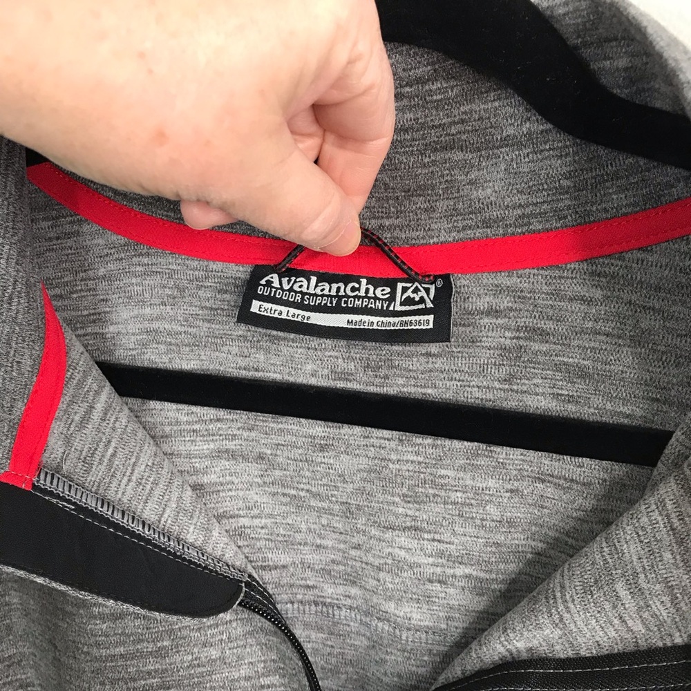 Avalanche Quarter Zip Pullover Sz XL - Picture 6 of 6